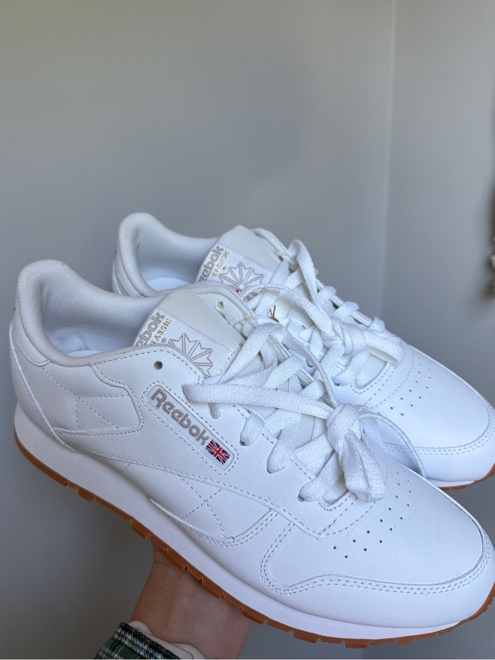 Women’s Reebok Classic Leather Sneakers Size 10 White/Gum New